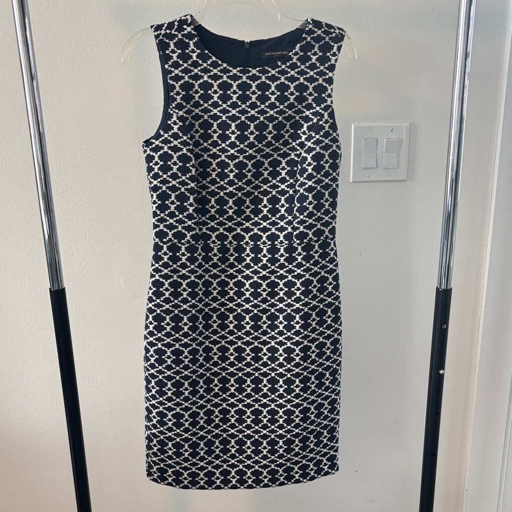 Banana Republic Navy and White Patterned Dress